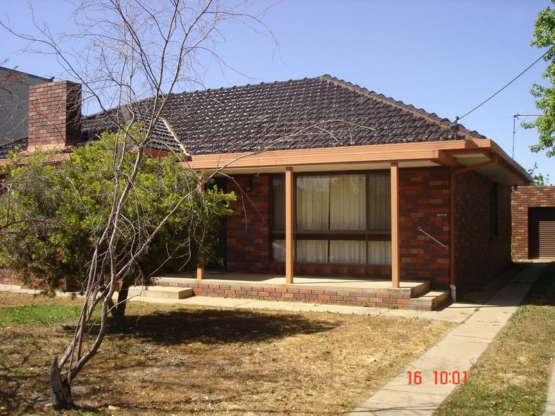 WELCOMING WARMTH Picture 1