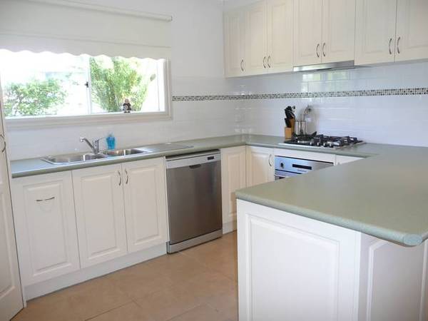 SUPERBLY REFURBISHED Picture 3