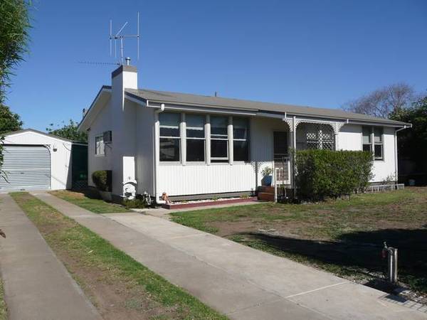 SUPERBLY REFURBISHED Picture 1