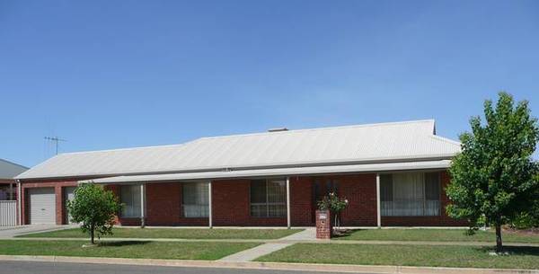 ALL THE PLUSES IN PRIZED POSITION Picture 3