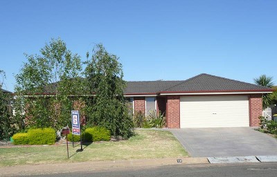 MAGNIFICENT FAMILY HOME Picture