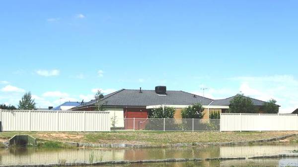 PARKLAND SETTING Picture PARKLAND SETTING Picture