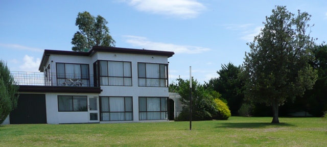 MAGNIGIFICENT LAKE MULWALA FRONTAGE Picture 2