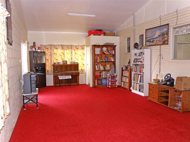 MORE THAN MEETS THE EYE Picture 3