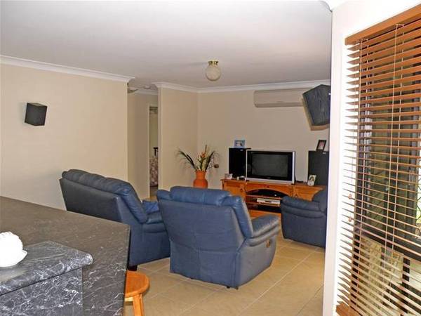 STYLE AND SOPHISTICATION Picture