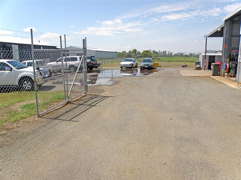 Automotive Repairs Business Picture 2