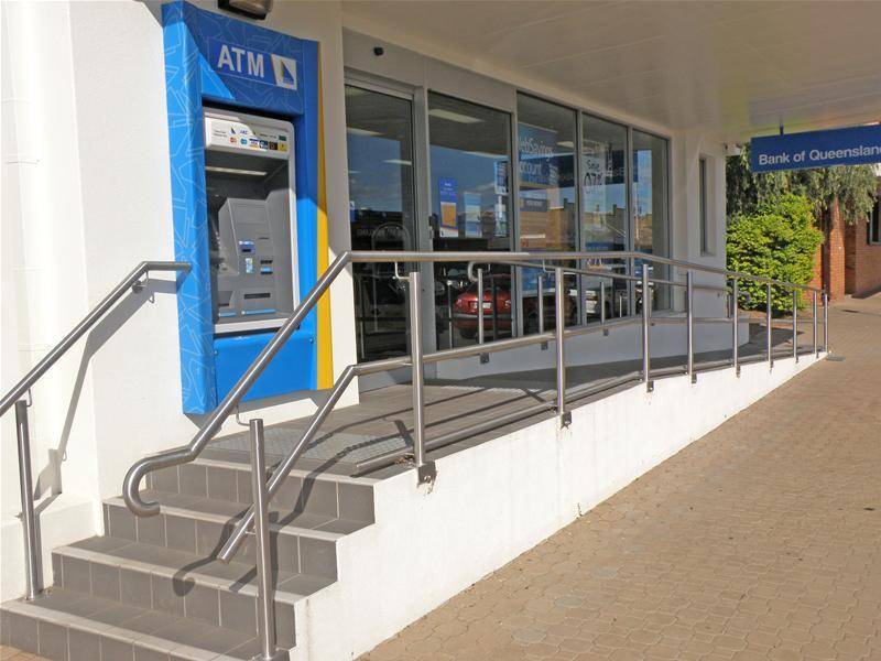 Commercial Building For Sale Picture 3