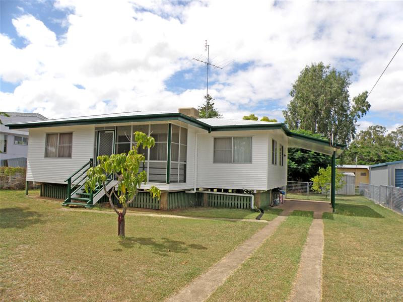 SET TO IMPRESS: Picture 1