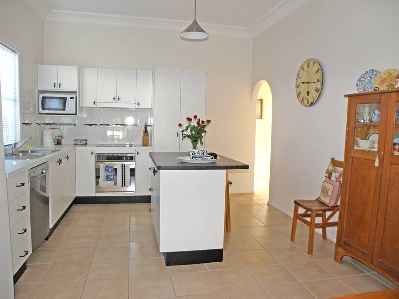 Elegant & Stylish Picture