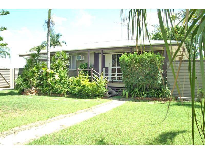 PLEASING ON THE EYE Picture 1