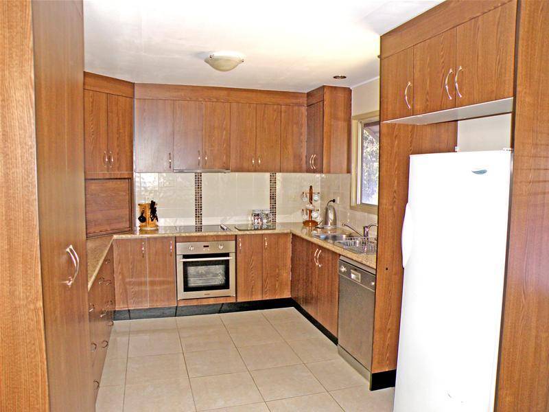 UPSTAIRS, DOWNSTAIRS Picture 3