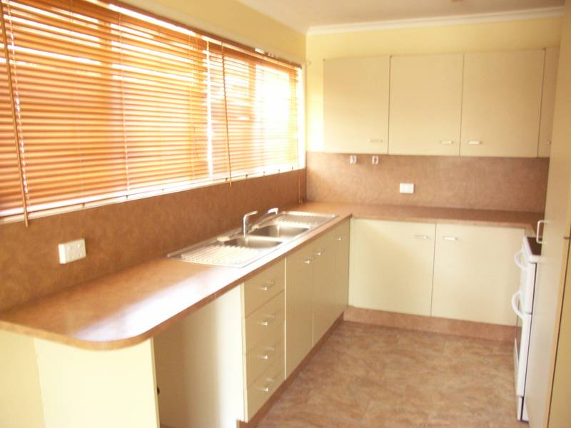 Large Family Home Picture 2