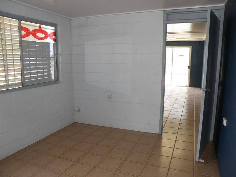 Exhibition Avenue Picture 3