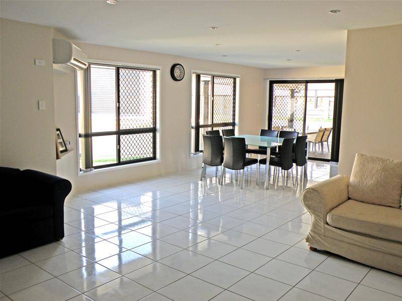 PIP THE AUCTIONEERS HAMMER AND BUY THIS STUNNING HOME Picture 3