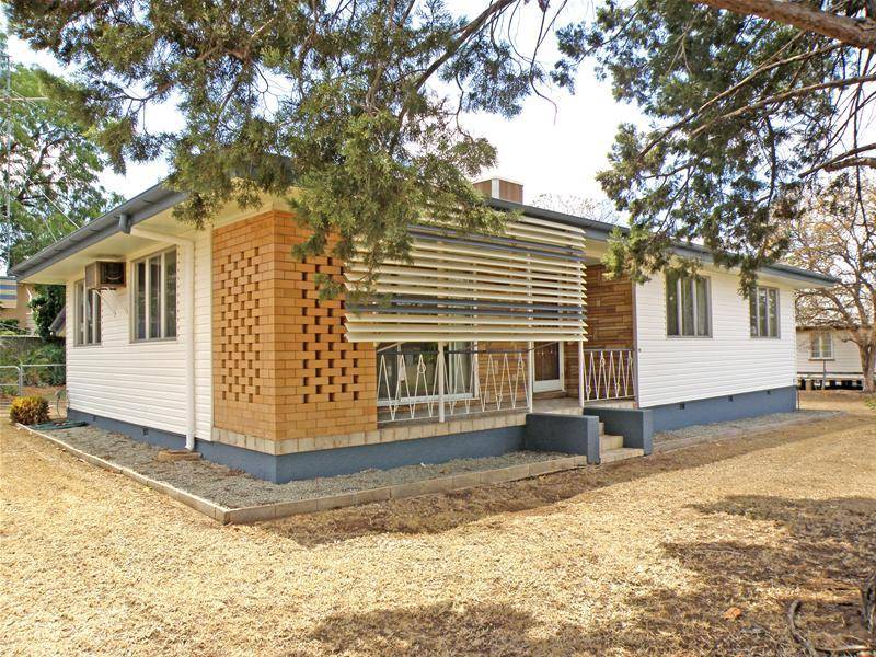 Walk In, Sit Down, Relax Picture 2