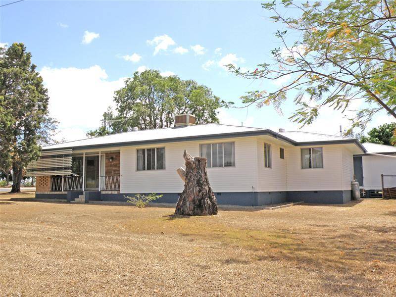 Walk In, Sit Down, Relax Picture 1