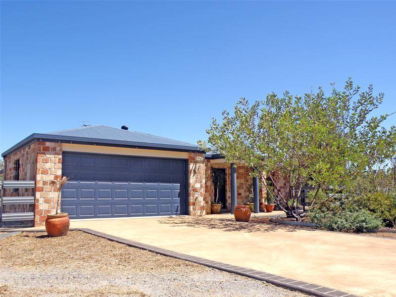 Acreage Living
Town Convenience Picture 1