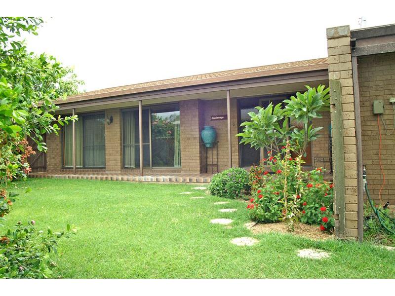 Ideal Family Home Picture 1