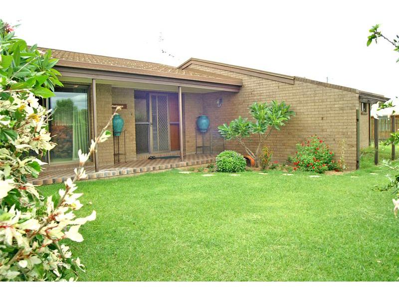 Ideal Family Home Picture 2