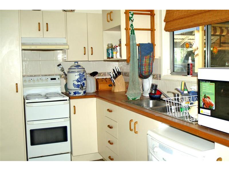 The Right Address Picture 3