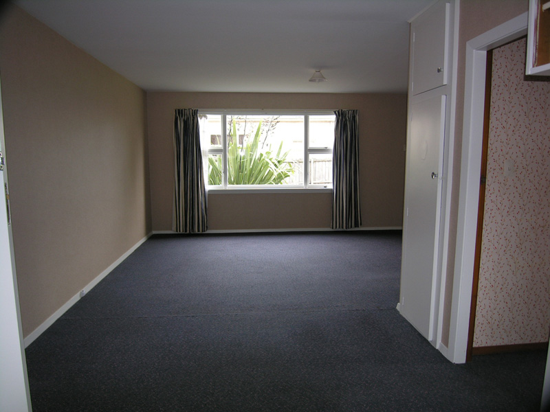 Rear Ground Floor Sunny Unit Picture 3