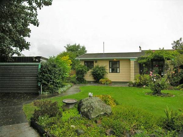 Cute Cottage Picture 1