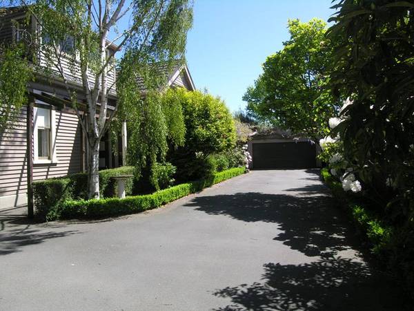 Executive home in Christchurch Girls & Christchurch Boys High School Zones Picture Executive home in Christchurch Girls & Christchurch Boys High School Zones Picture