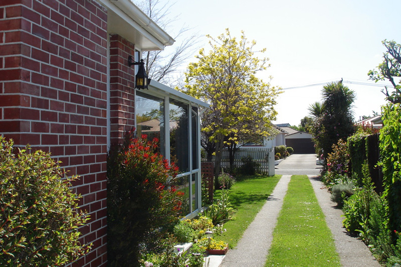 Burnside High School zone Picture 2