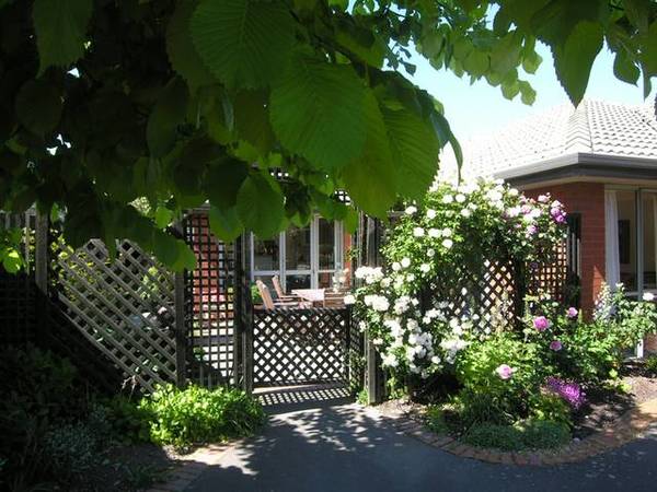 Private & Sunny Rear Section Picture