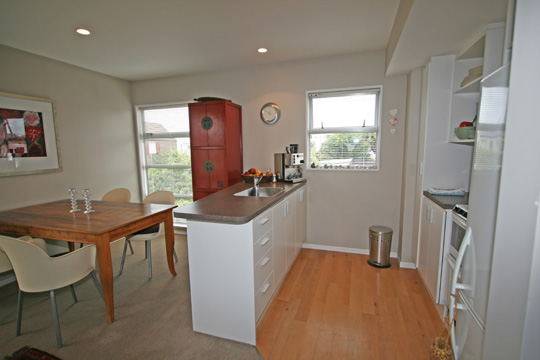 Contemporary & Stylish
$269,000 Neg Over Picture