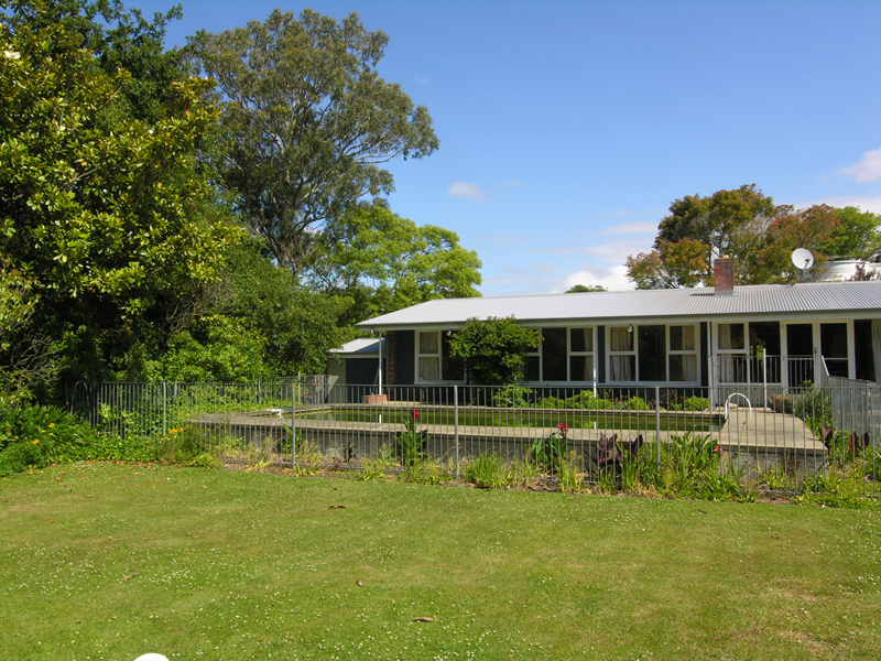 Sun Filled Home with Swimming Pool & River Boundary Picture