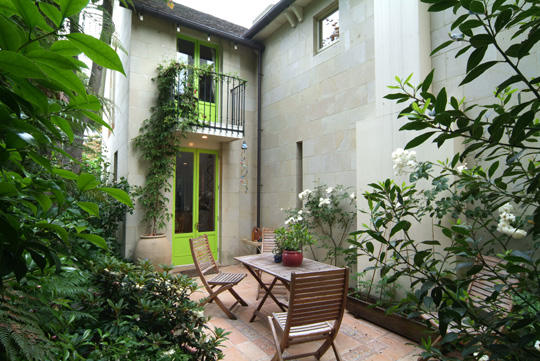 Classical Elegance Picture 3
