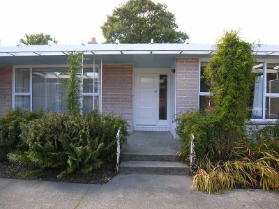 Family Home with Sunroom Picture