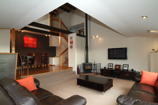 Imposing Panoramic Retreat Picture 3