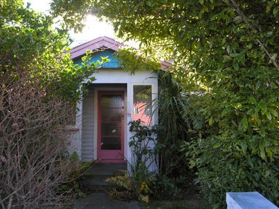 City Life....Rent or Redevelop. Buyers in High $300,000s Picture City Life....Rent or Redevelop. Buyers in High $300,000s Picture