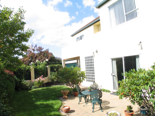 Peaceful, Private, Perfect >>> $RV $542,000 Offers Invited Picture 2