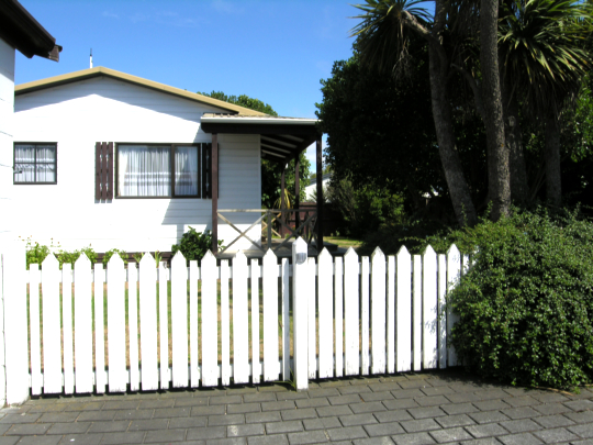 Sweetie Near the Sea Picture 2