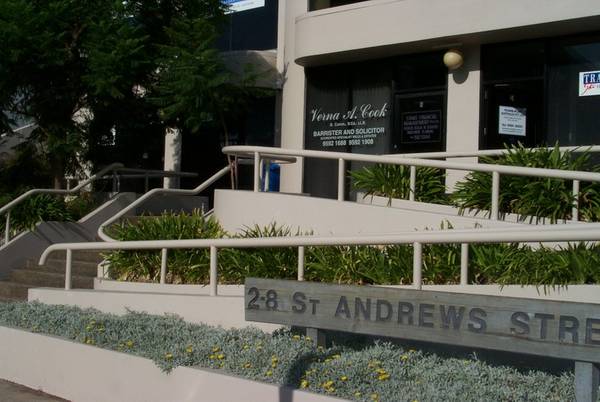 1ST FLOOR OFFICE IN BOUTIQUE DEVELOPMENT Picture 2