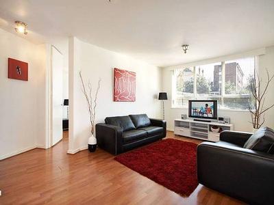 SPACIOUS LIVING, ALFRESCO DINING Picture