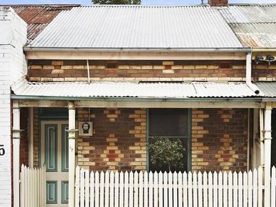 AFFORDABLE BRICK TERRACE Picture