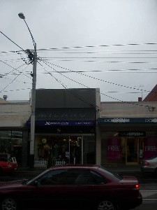 NEAR NEW OFFICE ABOVE SHOP IN TOORAK ROAD - NO OUTGOINGS PAYABLE!! Picture