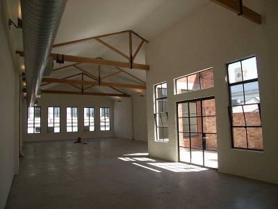 EXCLUSIVE BRAND NEW LOFT STYLE OFFICE/SHOWROOM Picture