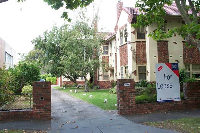 PLEASE CONTACT THE TENANT NICOLE TO INSPECT - 0411 283 028 Picture 1