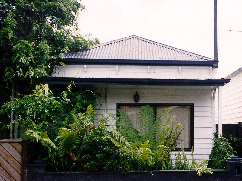 PLEASE CONTACT THE TENANT TO INSPECT - 0431 053 077 - JACKSON Picture 1