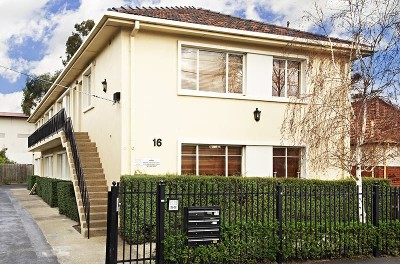 PRIZED LOCATION FOR BUDGET BUYERS Picture