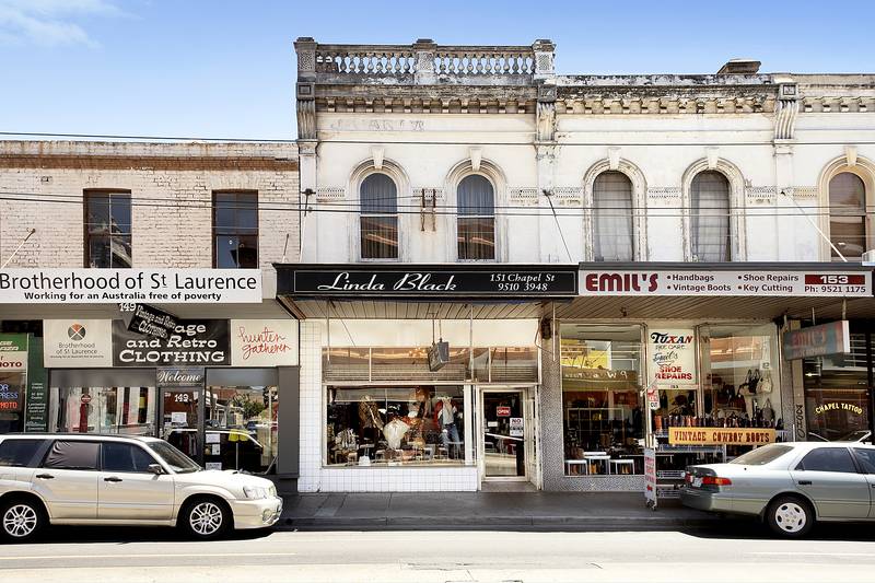 RETRO SHOP WITH RESIDENCE & POTENTIAL Picture 1