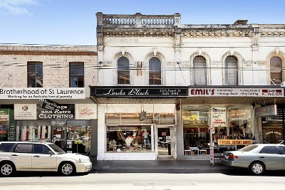 RETRO SHOP WITH RESIDENCE & POTENTIAL Picture