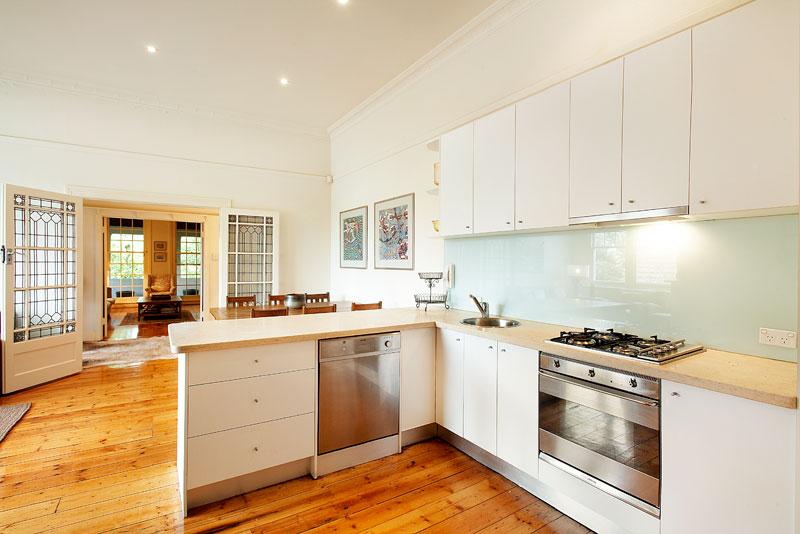 THE ULTIMATE MANSION APARTMENT Picture 3