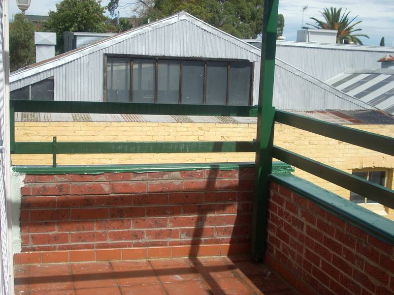 AFFORDABLE RETAIL WITH RESIDENCE Picture