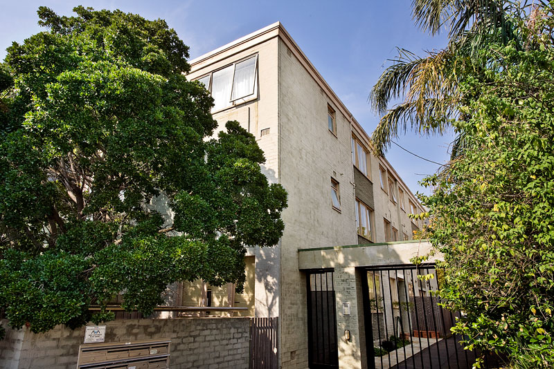 COURTYARD APPEAL Picture 1